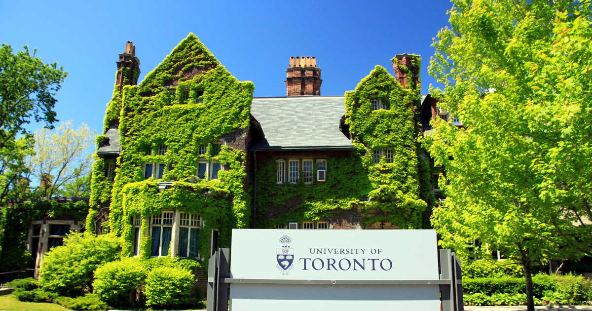 University of toronto ranking fees scholarships courses admissions